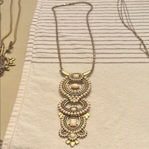 Elegant Cream Beaded Necklace